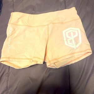 Born Primitive size small in great shape